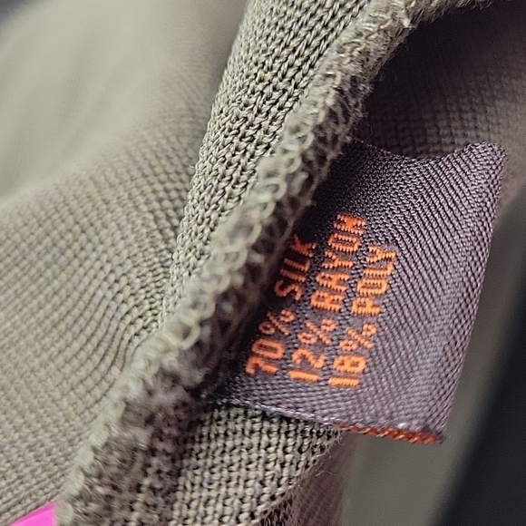 Creme De Silk Olive Green Button Down Men's Shirt - Picture 2 of 8